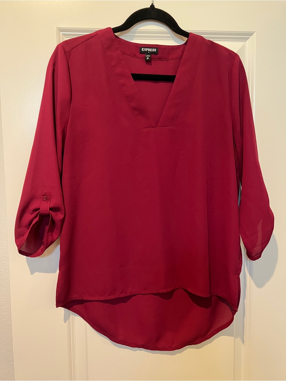 Express Women's Deep V-Neck 3/4 Sleeve Blouse in Wine Maroon size XS